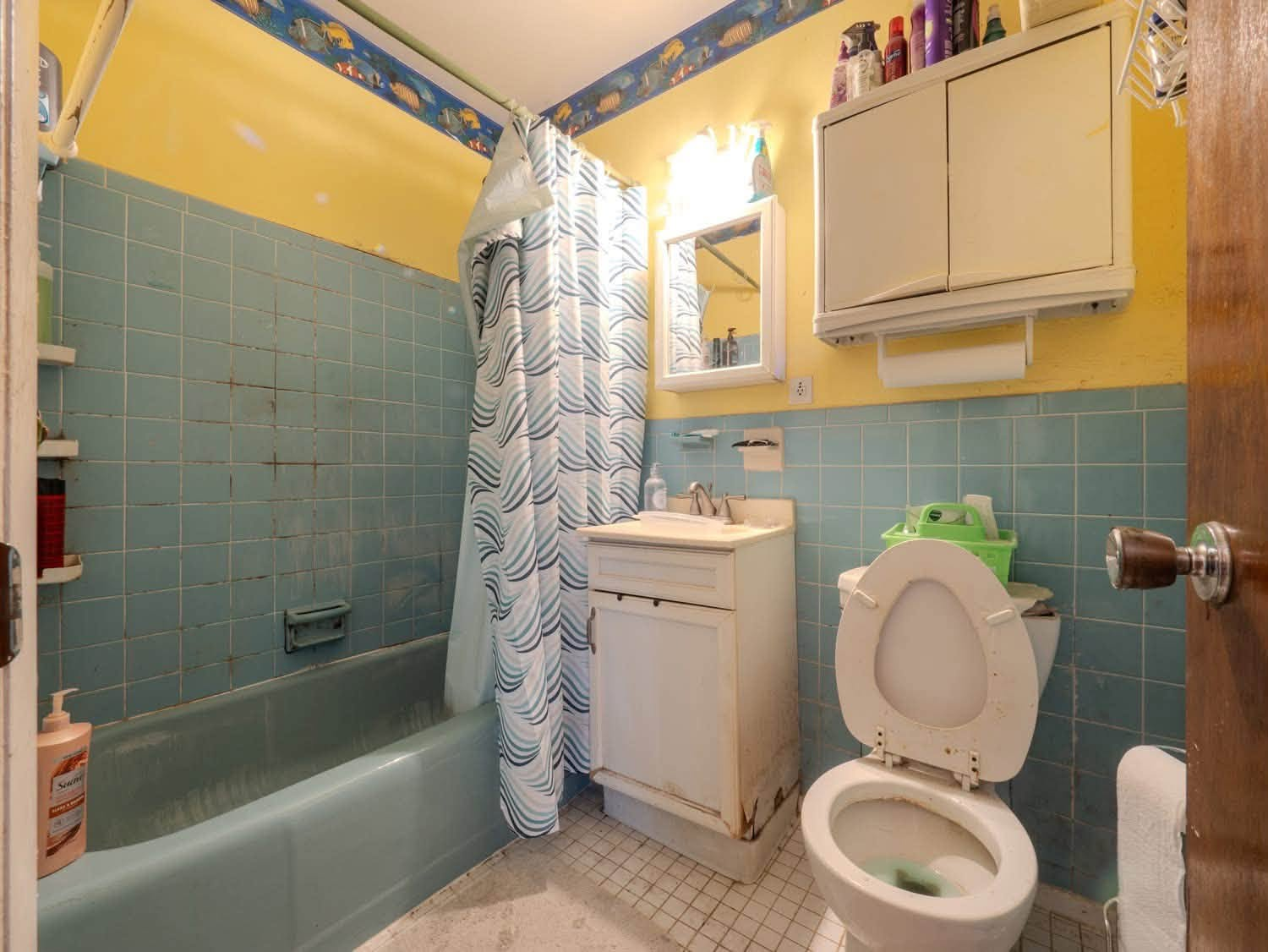 Before: distressed Tampa Bay property, transformation 8